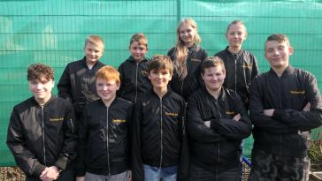 Team zweireihig